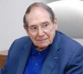 В Центре Гейдара Алиева прошла встреча с легендарным Робером Оссейном: "Когда говорю про Азербайджан, на глаза наворачиваются слезы"  (ФОТО)