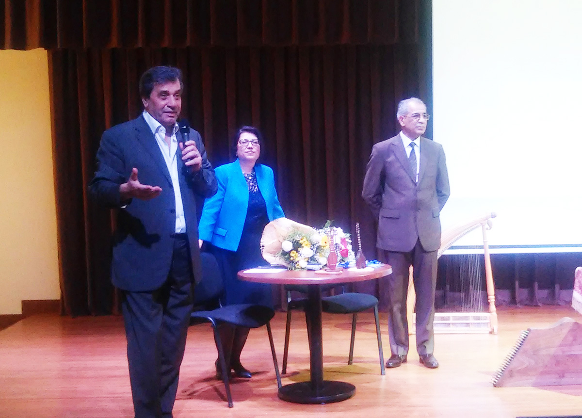 В Баку состоялась презентация усовершенствованных народных инструментов (ФОТО)