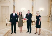 Первой леди Азербайджана вручен Сретенский орден Сербии (ФОТО)