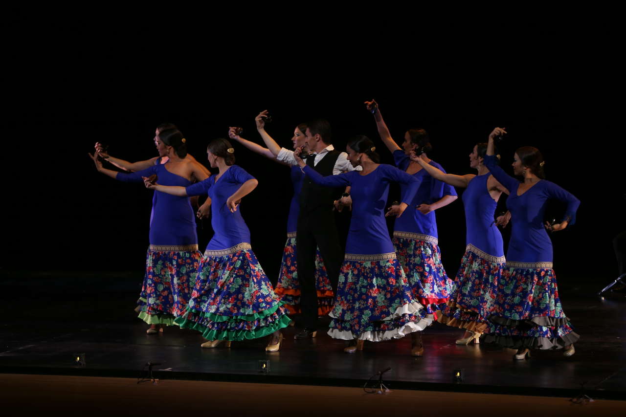 В Центре Гейдара Алиева представлено волшебное шоу фламенко "Кармен" (ФОТО)