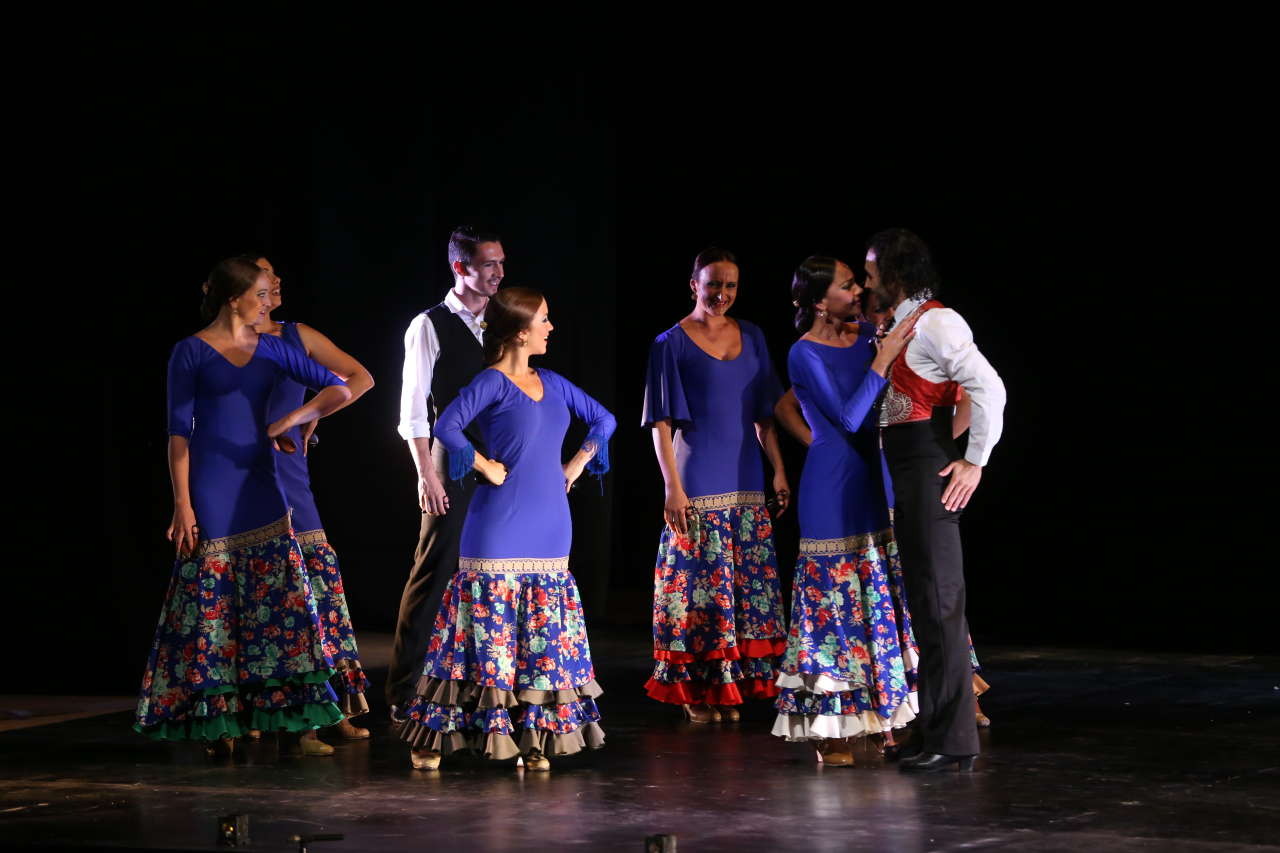 В Центре Гейдара Алиева представлено волшебное шоу фламенко "Кармен" (ФОТО)