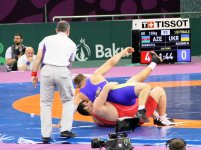Три азербайджанских борца  вышли в 1/4 финала (ФОТО)