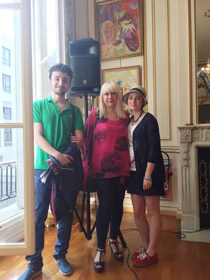 Картина Нигяр Нариманбековой собрала вокруг себя почитателей в Париже (ФОТО)