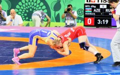 Азербайджанская спортсменка вышла в финал соревнований по женской борьбе (ФОТО)