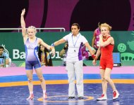 Азербайджанская спортсменка вышла в финал соревнований по женской борьбе (ФОТО)