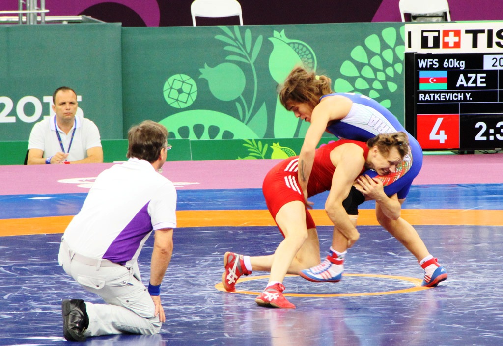 Азербайджанская спортсменка вышла в финал соревнований по женской борьбе (ФОТО)