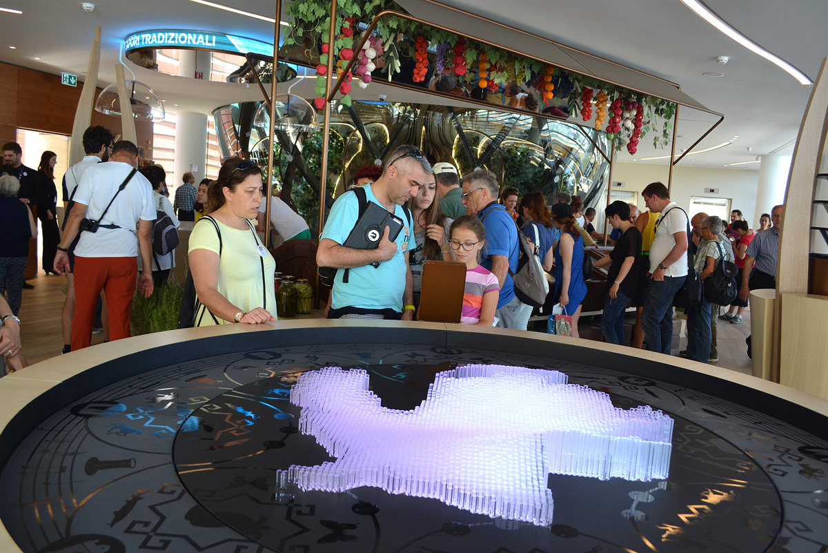 Нам очень понравились азербайджанская кухня: контент-менеджер Expo-2015 (ФОТО - часть V)