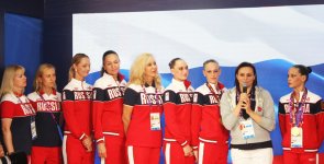 Олимпийский чемпион Назим Гусейнов посетил Дом болельщиков Евроигр (ФОТО)