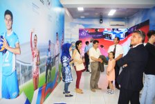 Олимпийский чемпион Назим Гусейнов посетил Дом болельщиков Евроигр (ФОТО)