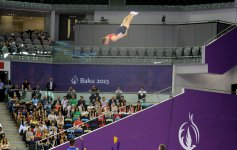 На Евроиграх в Баку продолжаются соревнования по прыжкам на батуте (ФОТО)