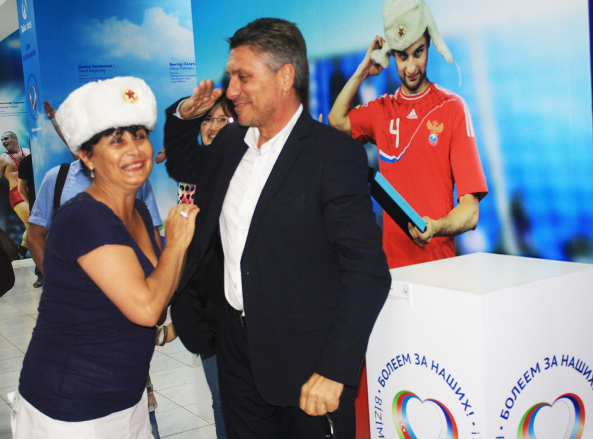 Олимпийский чемпион Назим Гусейнов посетил Дом болельщиков Евроигр (ФОТО)