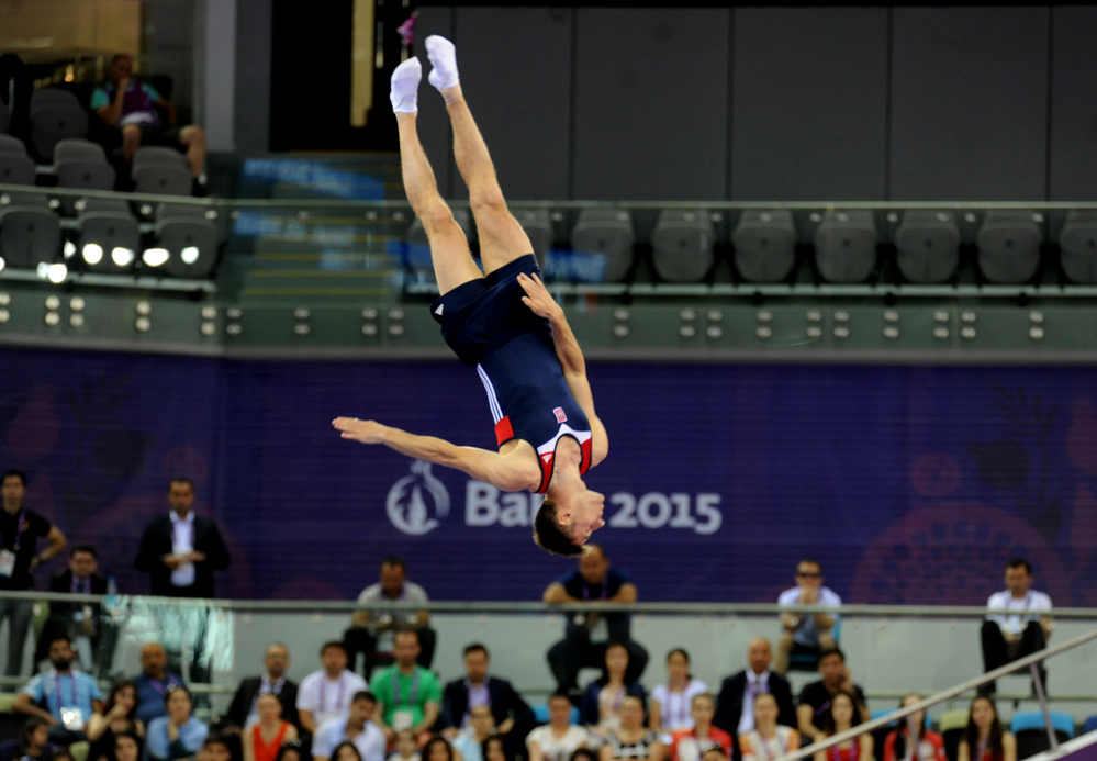 На Евроиграх в Баку продолжаются соревнования по прыжкам на батуте (ФОТО)