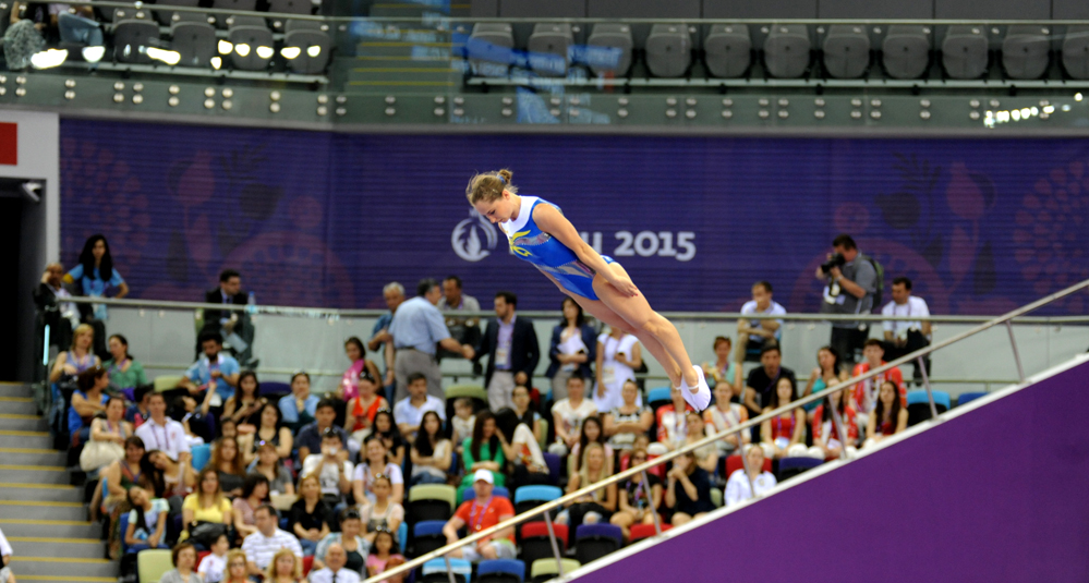На Евроиграх в Баку продолжаются соревнования по прыжкам на батуте (ФОТО)
