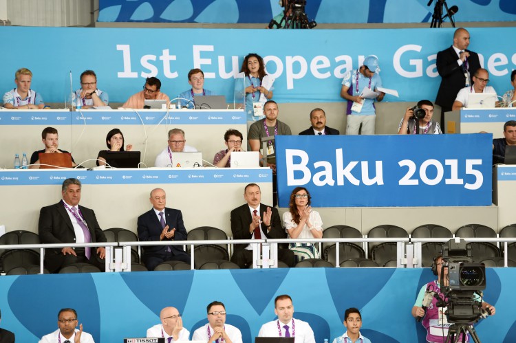 Президент Ильхам Алиев и его супруга Мехрибан Алиева наблюдали за борьбой Айхана Тагизаде за выход в финал соревнований по тхэквондо на Евроиграх (ФОТО)