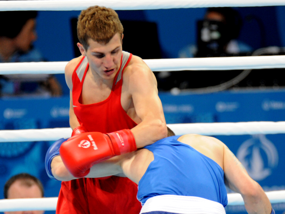 Два азербайджанских боксера вступают в борьбу в рамках первых Евроигр (ФОТО)