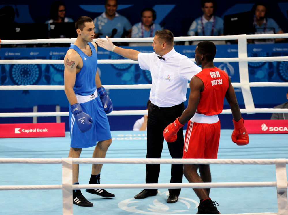 Два азербайджанских боксера вступают в борьбу в рамках первых Евроигр (ФОТО)