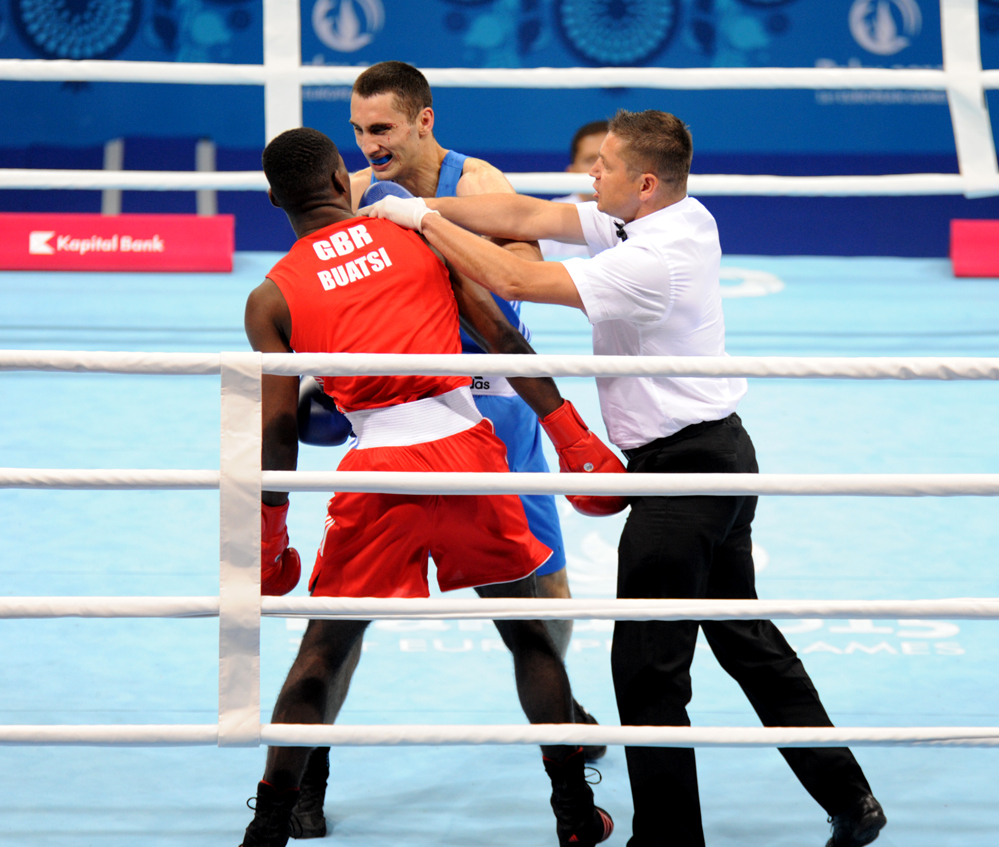 Два азербайджанских боксера вступают в борьбу в рамках первых Евроигр (ФОТО)