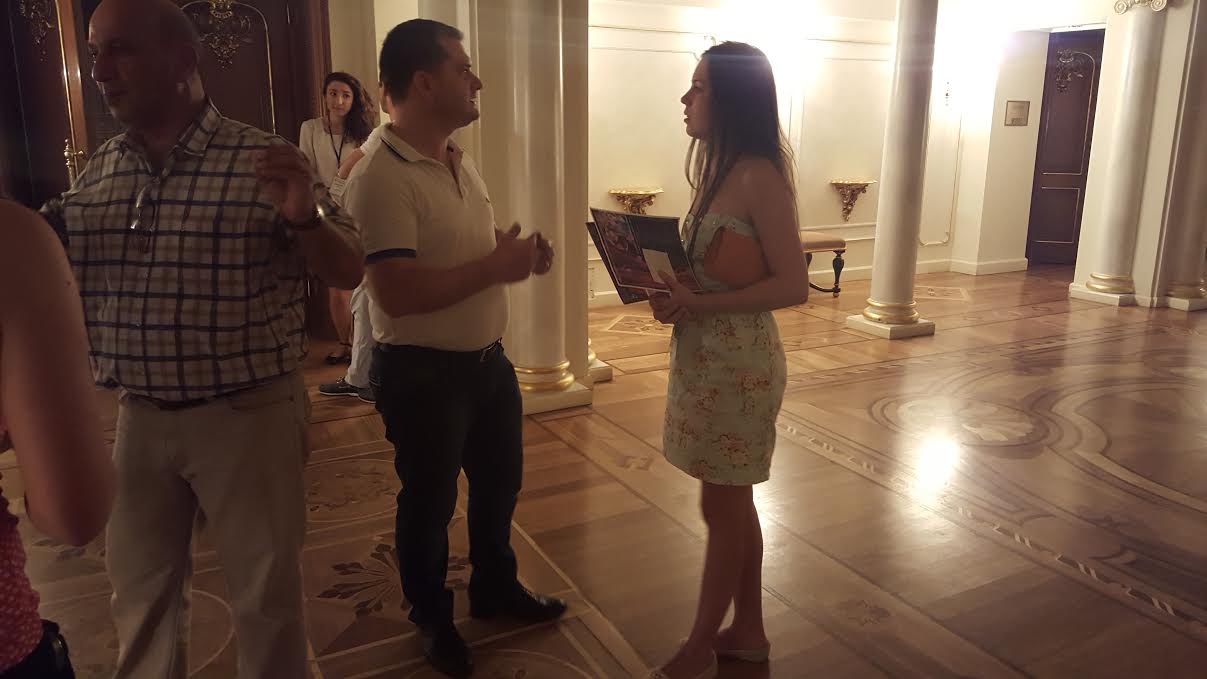 Гости Евроигр посмотрели "Проделки Скапена" (ФОТО)