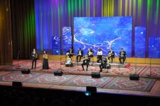 Гостей Евроигр встретили народной песней "Сары гялин" (ФОТО)