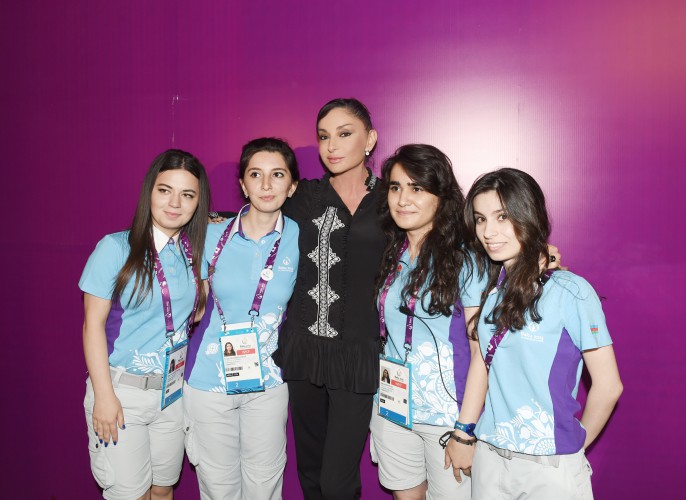 Первая леди Азербайджана Мехрибан Алиева наградила победителей по спортивной гимнастике  (ФОТО,ВИДЕО)