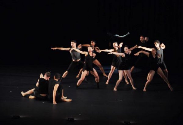 Гостям Евроигр показали "Колыбельную для Баха" (ФОТО)