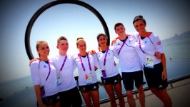 Британские гимнасты совершили увлекательную прогулку по Баку (ФОТО)