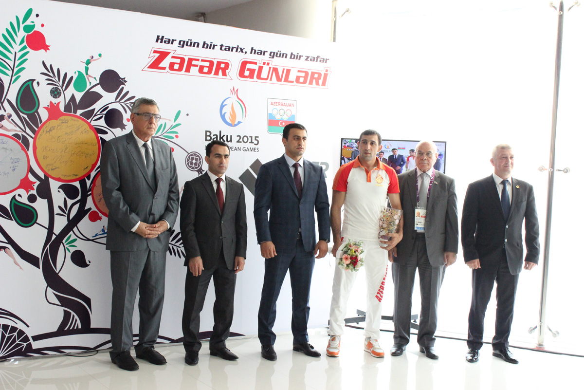 В НОК прошло чествование азербайджанских самбистов (ФОТО)