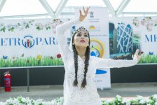 Йоги провели флешмоб, посвященный Евроиграм в Баку (ФОТО)