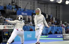 Азербайджанские спортсменки вышли в 1/4 финала соревнований по фехтованию в рамках Евроигр (ФОТО)
