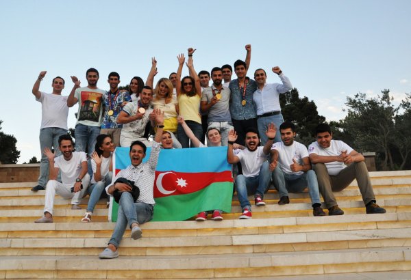 Чемпионы Евроигр в клипе азербайджанской певицы (ФОТО)