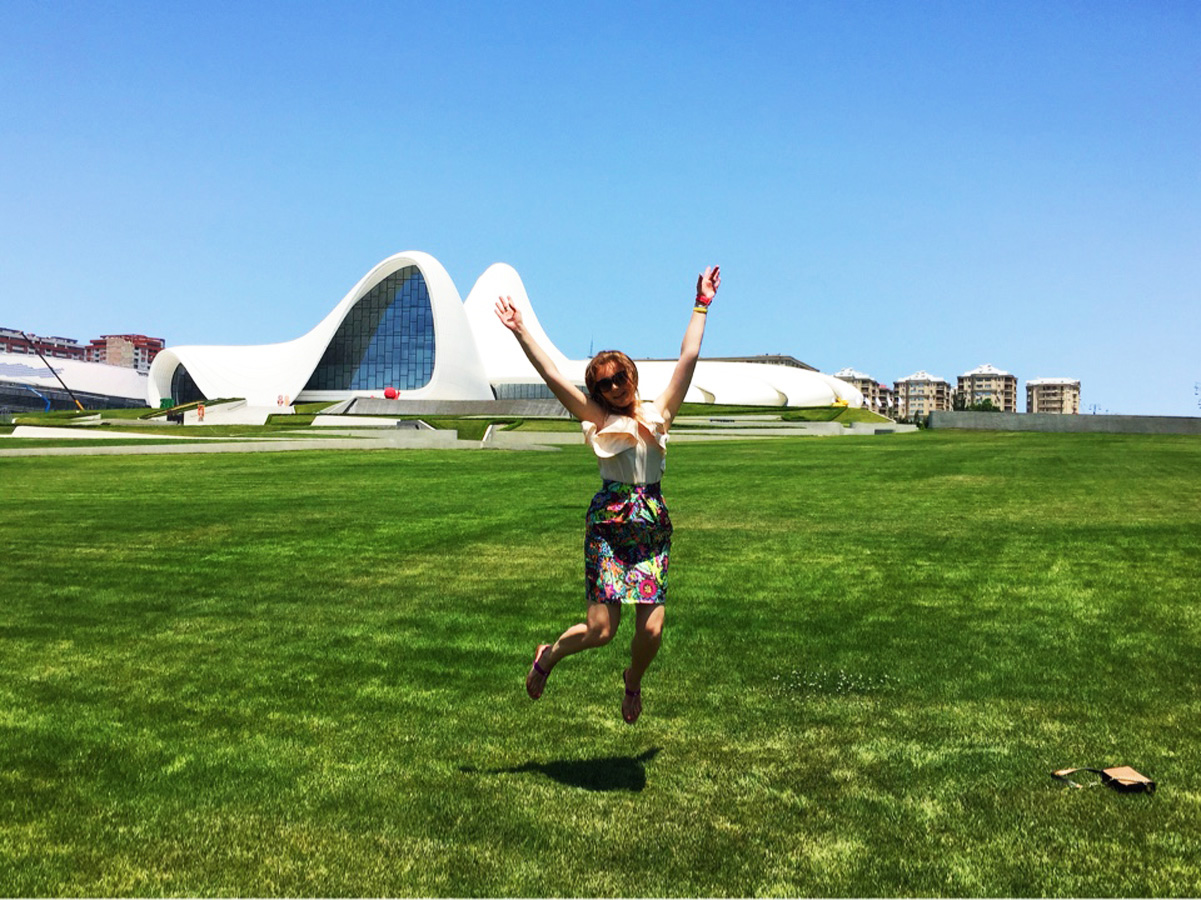 Центр Гейдара Алиева глазами российского блогера (ФОТО)