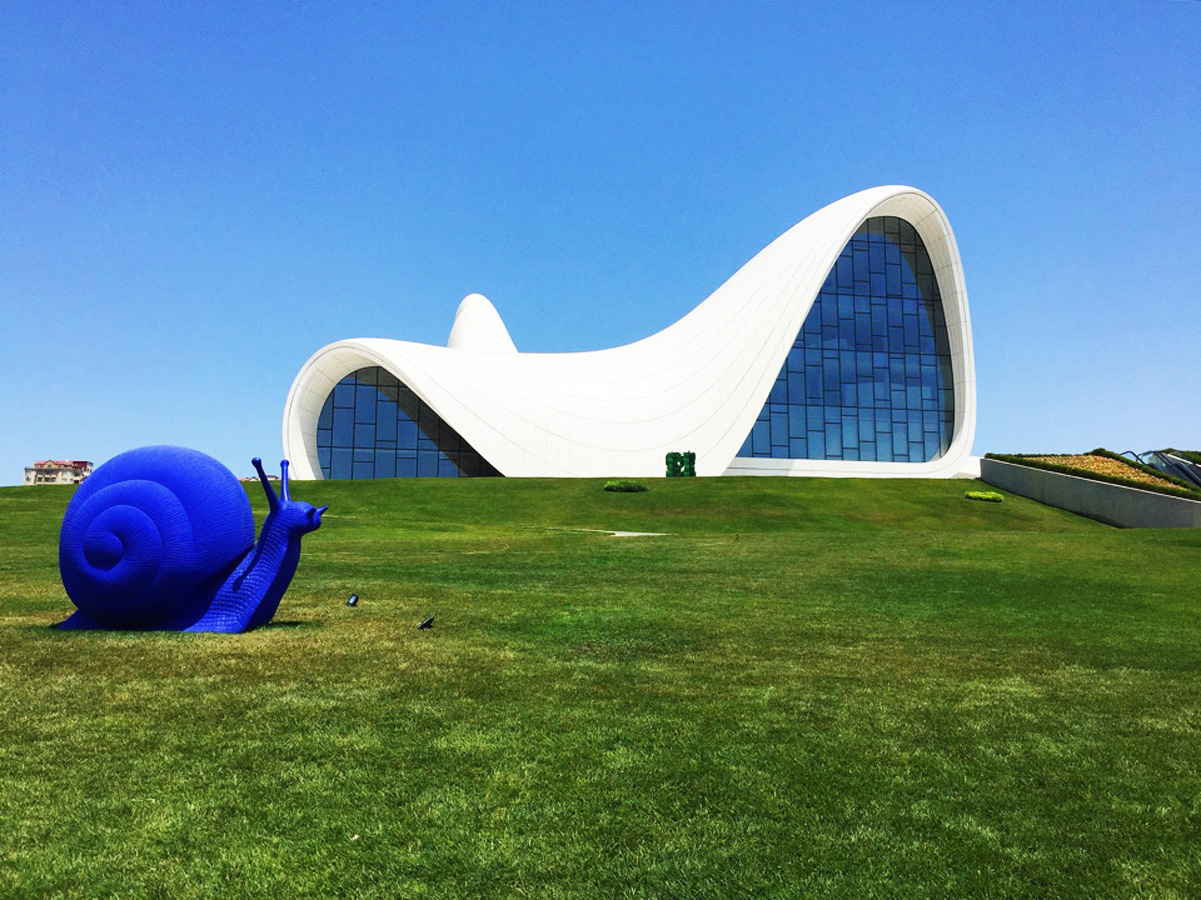 Центр Гейдара Алиева глазами российского блогера (ФОТО)