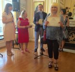 Картина азербайджанской художницы признана лучшей в Париже (ФОТО)