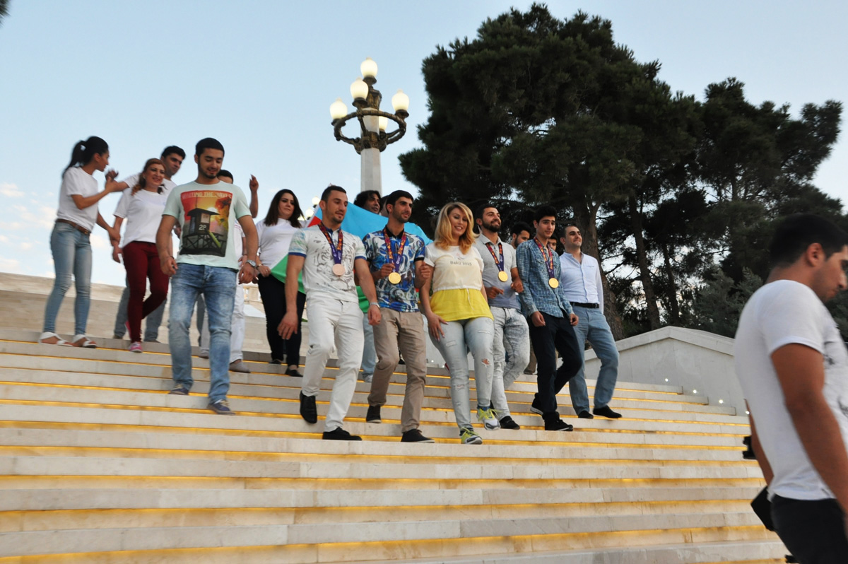 Чемпионы Евроигр в клипе азербайджанской певицы (ФОТО)