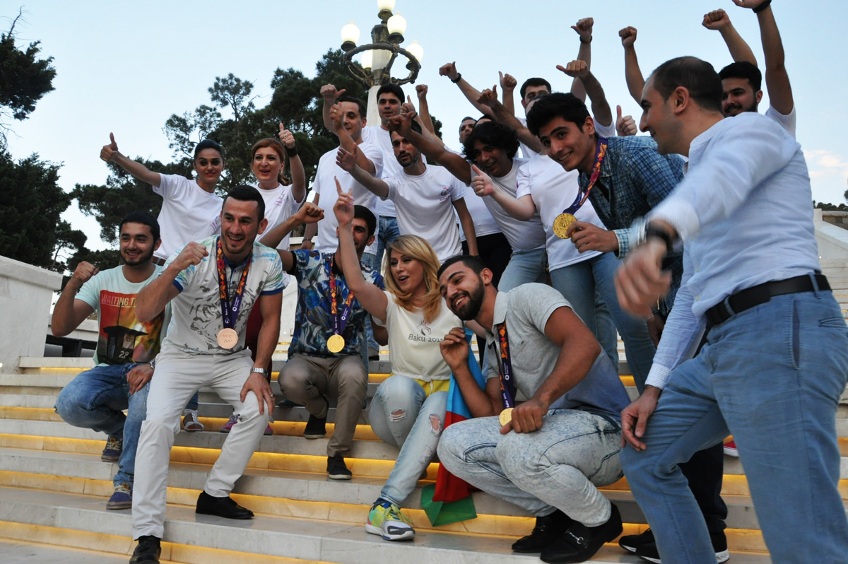 Чемпионы Евроигр в клипе азербайджанской певицы (ФОТО)