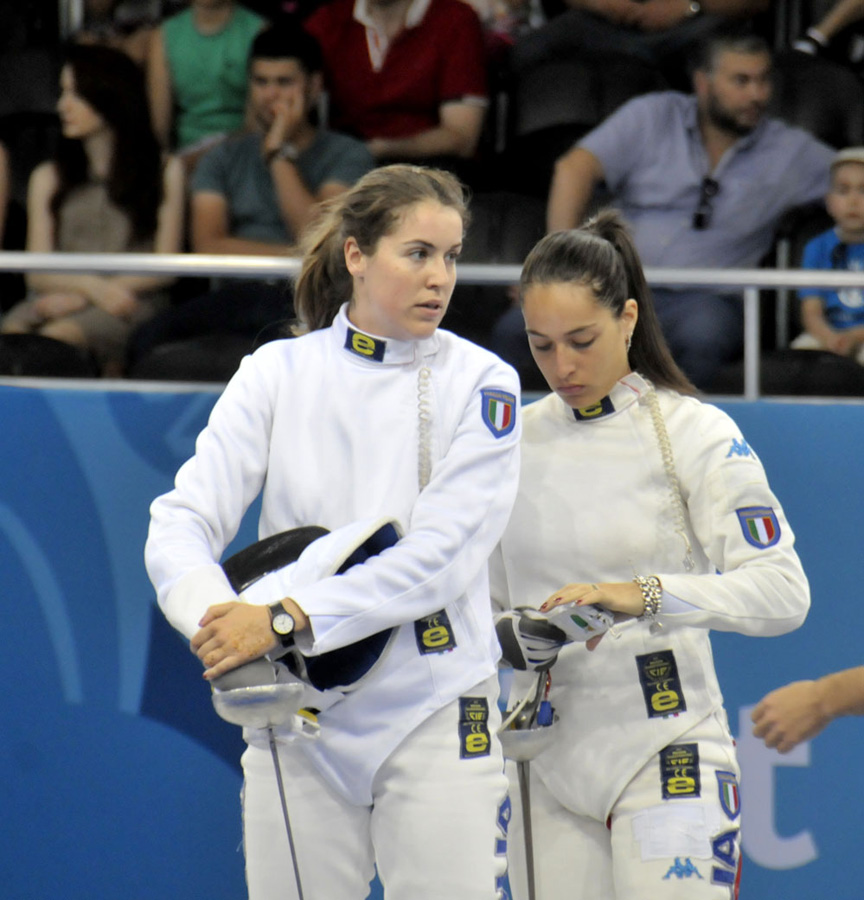 В Баку продолжаются соревнования по фехтованию в рамках Евроигр (ФОТОСЕССИЯ)