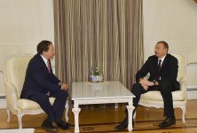 Президент Азербайджана принял генсека Социнтерна