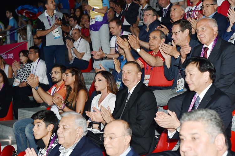 Президент Ильхам Алиев наградил боксеров, победивших на Евроиграх (ФОТО,ВИДЕО)