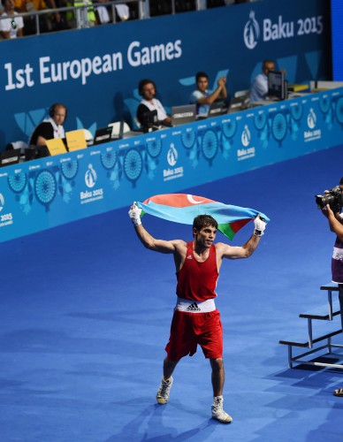 Президент Ильхам Алиев наградил боксеров, победивших на Евроиграх (ФОТО,ВИДЕО)