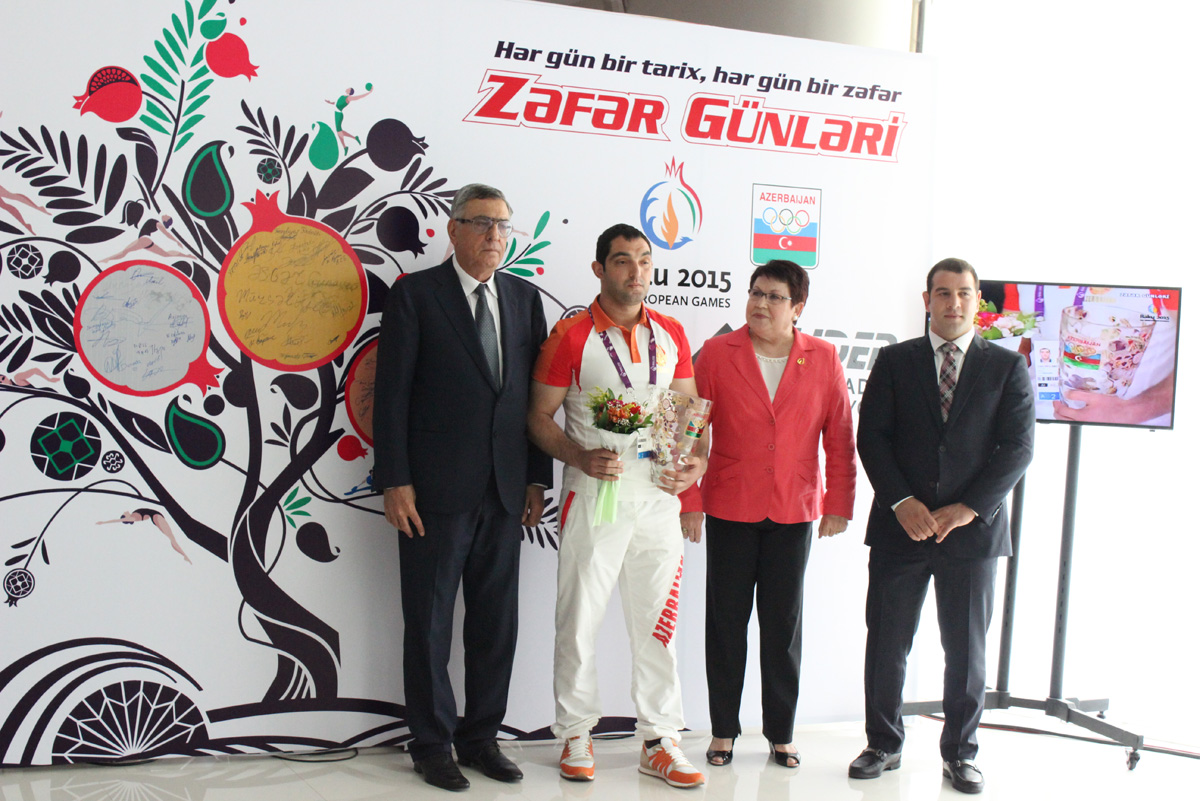 В НОК прошло чествование золотых медалистов и паралимпийцев  Евроигр (ФОТО)