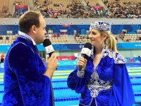 Британский комментатор Евроигр в азербайджанском платье (ВИДЕО, ФОТО)