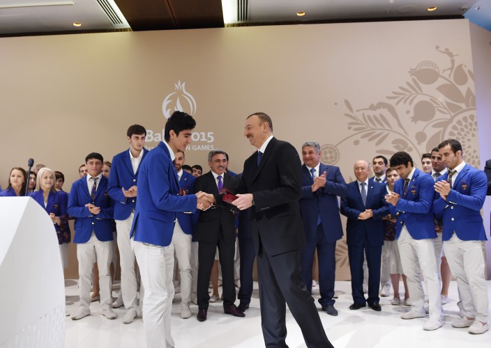 Первая леди Мехрибан Алиева награждена орденом «Гейдар Алиев» за большие заслуги в организации  Евроигр (ФОТО)