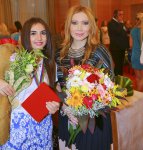 Дизайнеры воплотили в нарядах дух Евроигр - красочный вечер моды (ФОТО)