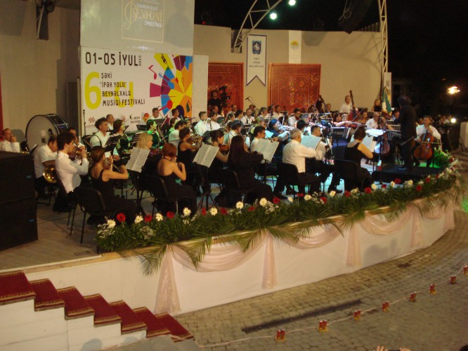 В Шеки открылся Международный музыкальный фестиваль "Шелковый путь"