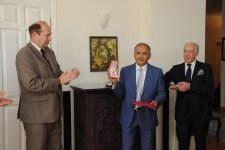 Чингизу Фарзалиеву и Натигу Алиеву вручены государственные награды Австрии (ФОТО)