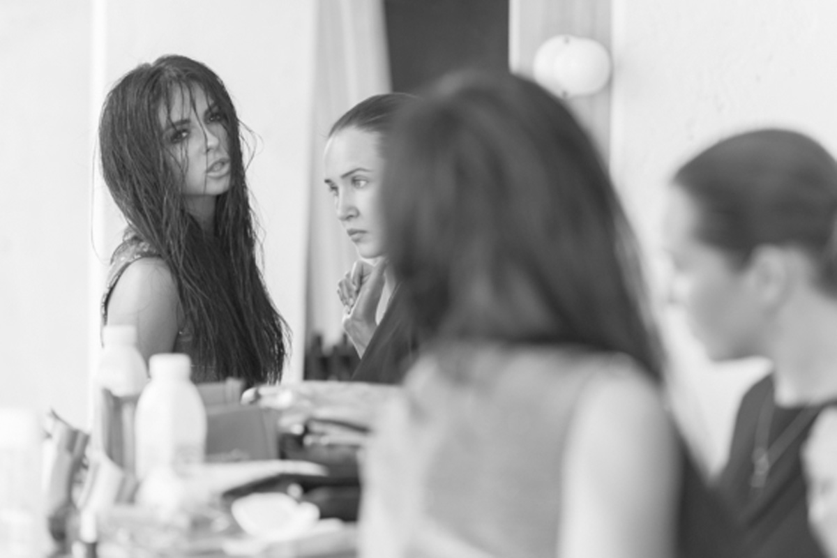 Нюша снялась для Igor Chapurin в преддверии концерта в Баку (ФОТО)