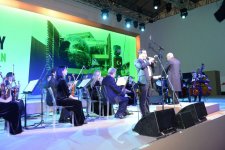 При организации Фонда Гейдара Алиева на выставке Milan Expo 2015 в рамках "Национального дня" Азербайджана состоялась концертная программа  (ФОТО)
