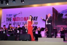 При организации Фонда Гейдара Алиева на выставке Milan Expo 2015 в рамках "Национального дня" Азербайджана состоялась концертная программа  (ФОТО)