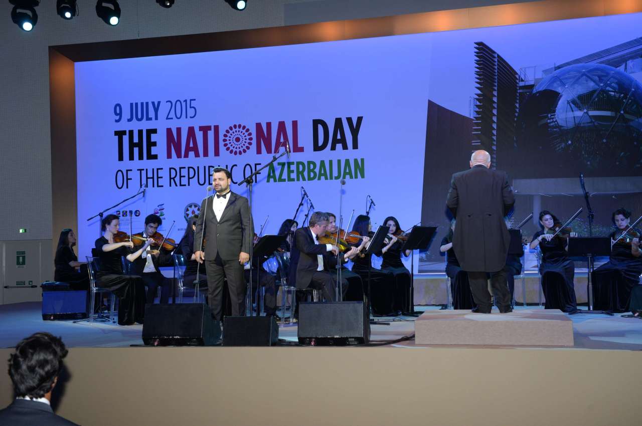 При организации Фонда Гейдара Алиева на выставке Milan Expo 2015 в рамках "Национального дня" Азербайджана состоялась концертная программа  (ФОТО)