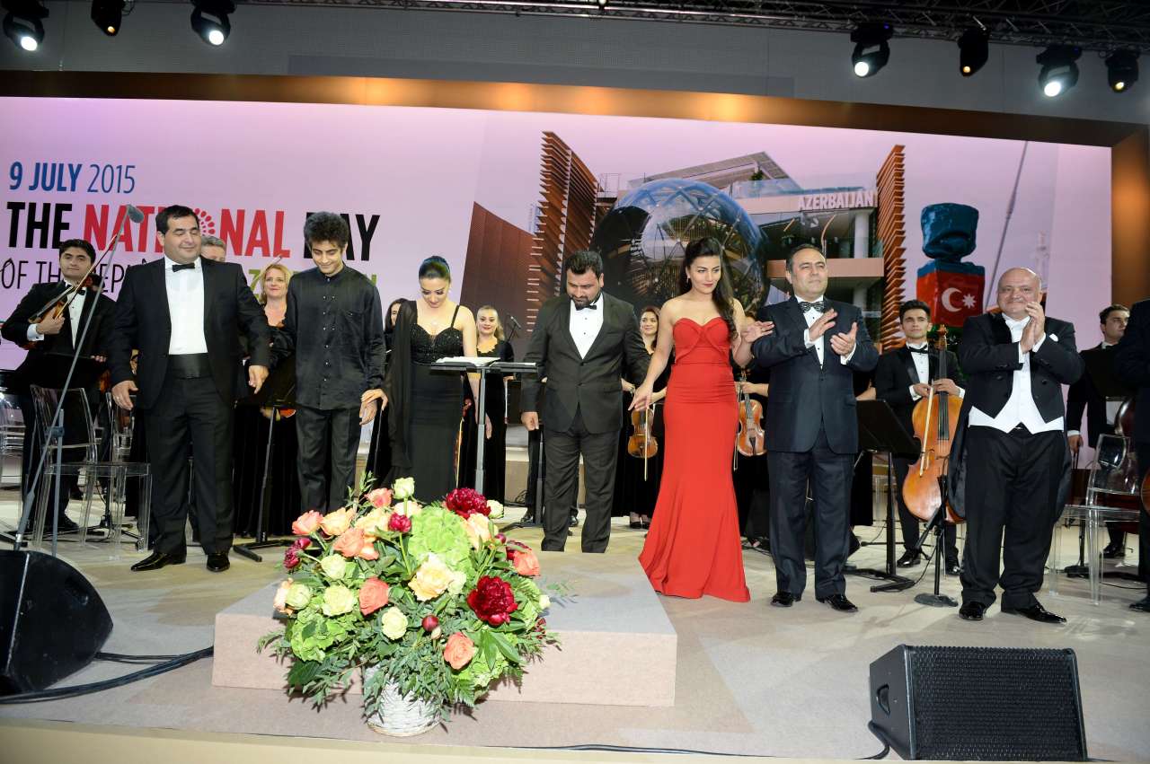 При организации Фонда Гейдара Алиева на выставке Milan Expo 2015 в рамках "Национального дня" Азербайджана состоялась концертная программа  (ФОТО)